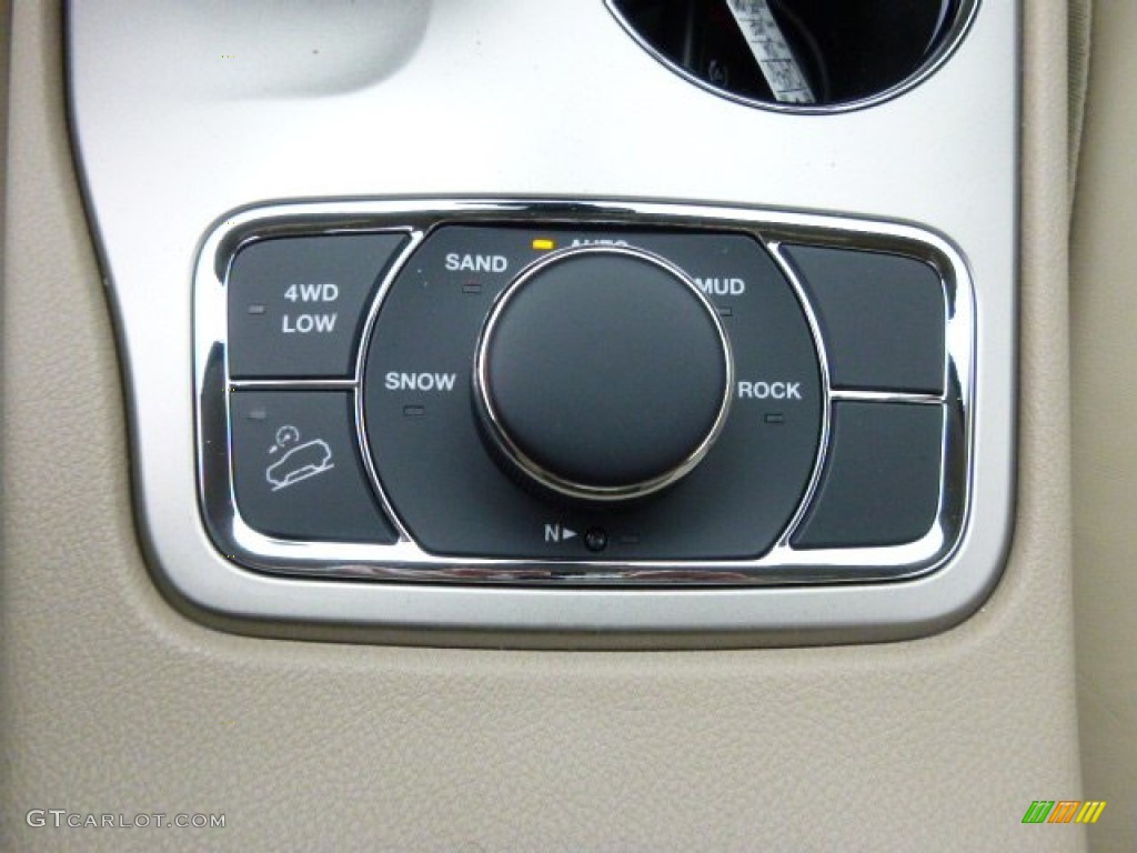2014 Jeep Grand Cherokee Limited 4x4 Controls Photo #89687993
