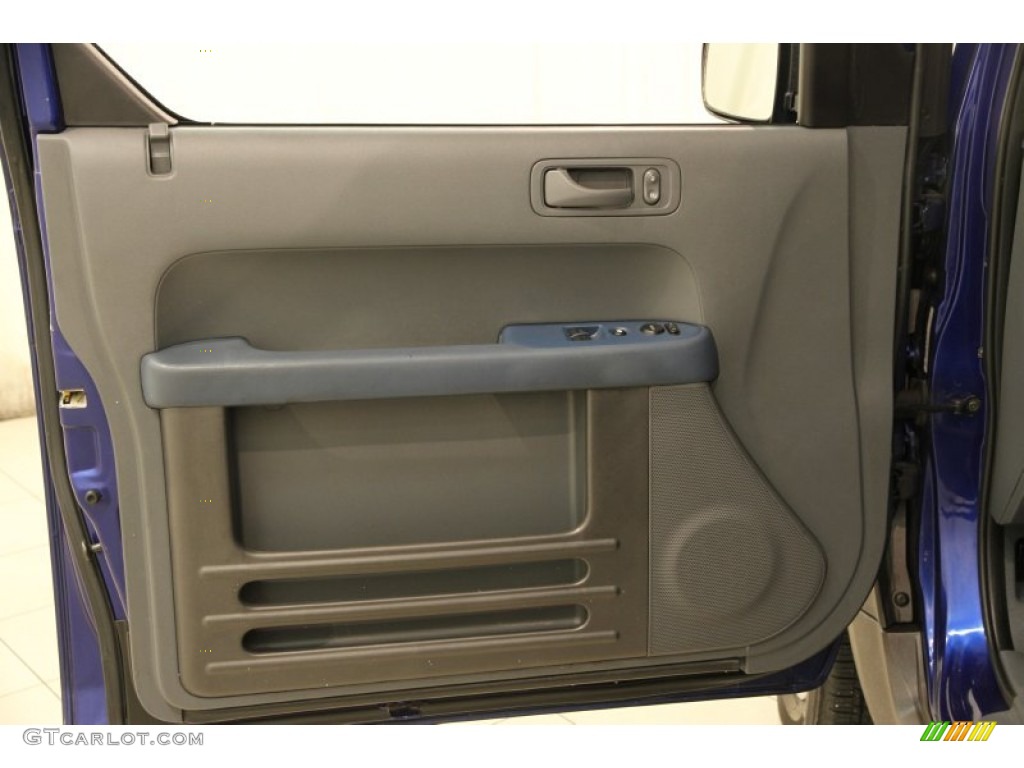 2004 Honda Element EX AWD Gray Door Panel Photo #89688999