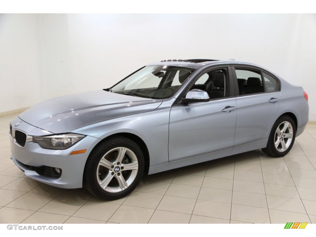 2013 3 Series 328i xDrive Sedan - Liquid Blue Metallic / Black photo #3