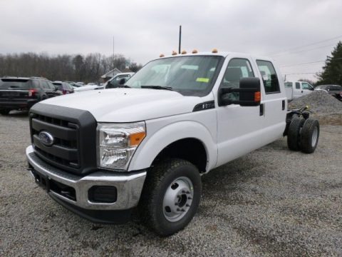 2014 Ford F350 Super Duty XL Crew Cab 4x4 Chassis Data, Info and Specs