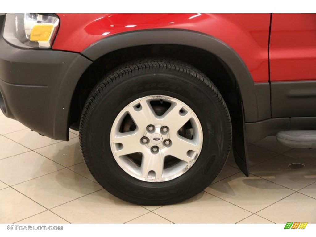 2006 Ford Escape XLT V6 Wheel Photos