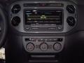 Deep Black Metallic - Tiguan SE Photo No. 21