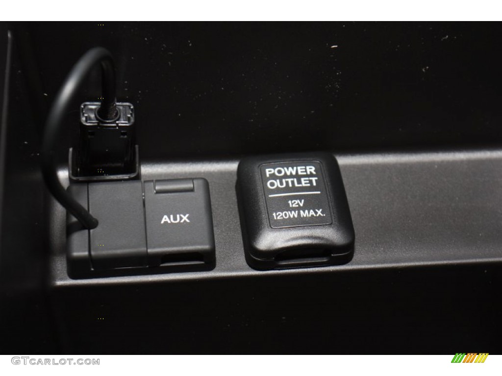 2014 Acura TL Special Edition Controls Photo #89718496