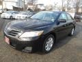 Black - Camry LE Photo No. 3