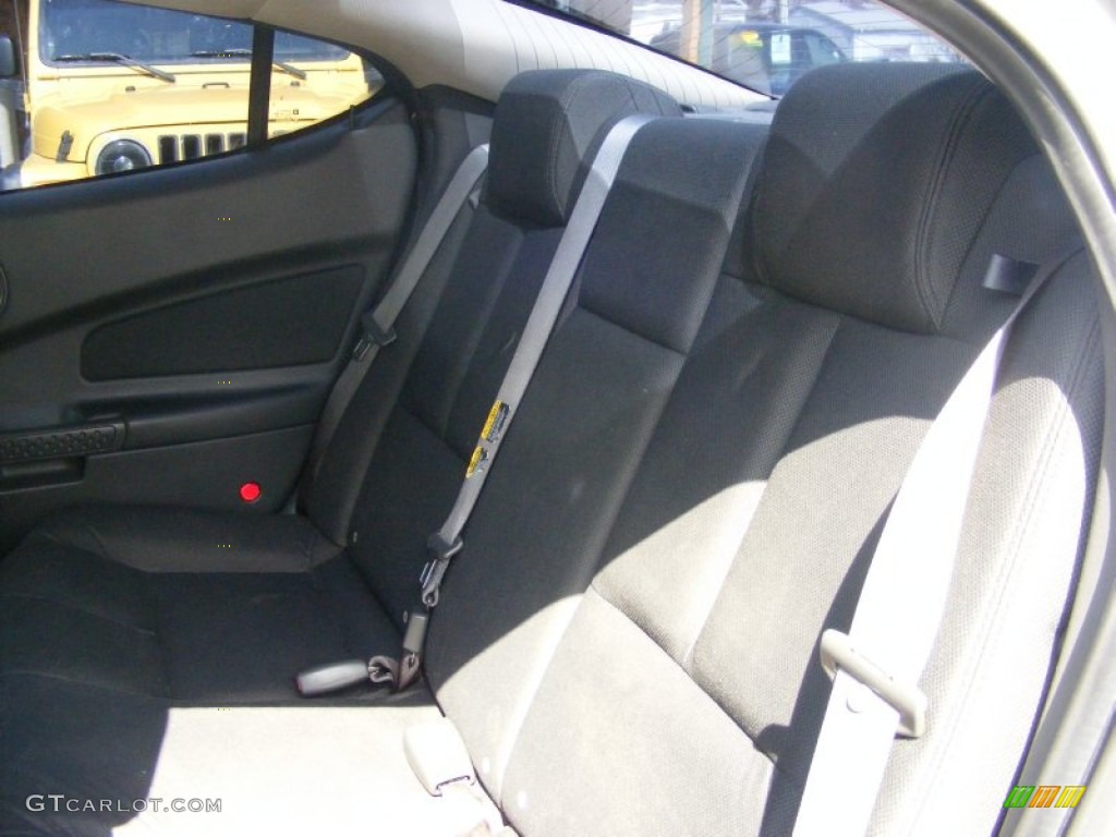 2004 Grand Prix GT Sedan - Greystone Metallic / Dark Pewter photo #14
