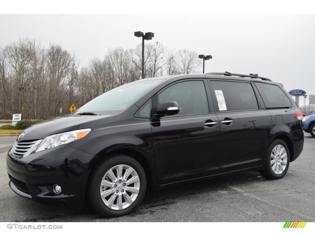 2013 Sienna XLE - Black / Light Gray photo #3