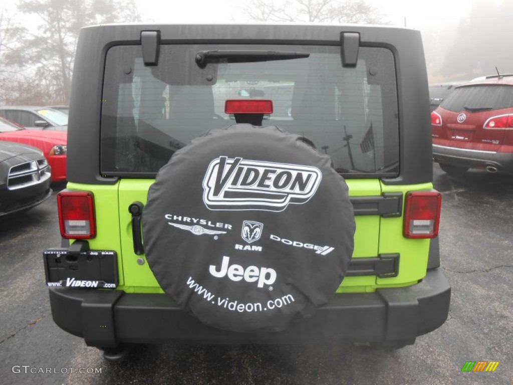 2012 Wrangler Sport 4x4 - Gecko Green / Black photo #6