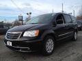 2014 Brilliant Black Crystal Pearl Chrysler Town & Country Touring  photo #1