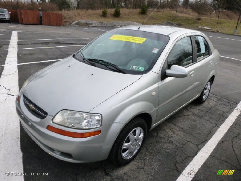 2005 Aveo LS Sedan - Galaxy Silver Metallic / Gray photo #3