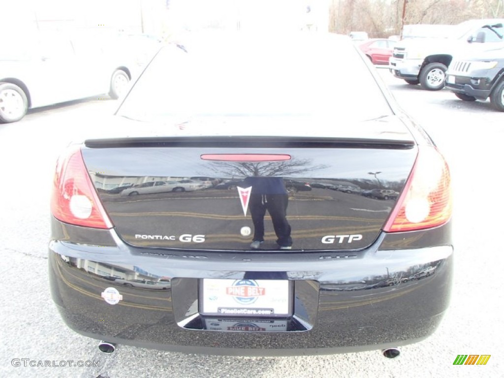 2007 G6 GTP Sedan - Black / Light Taupe photo #8