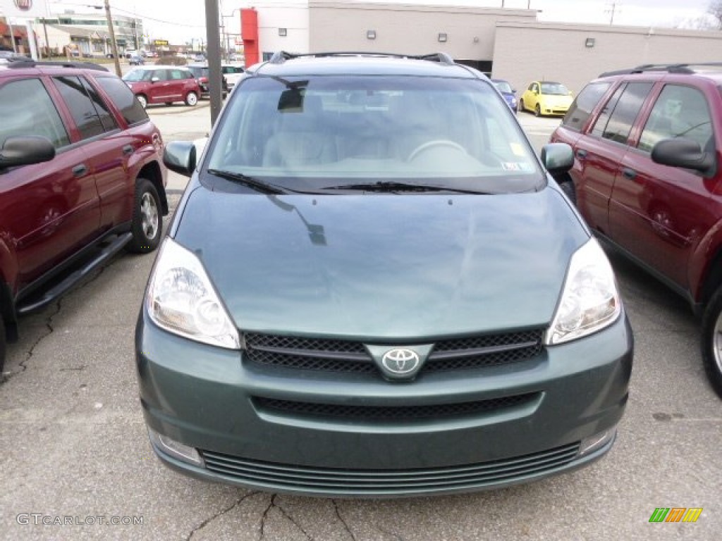 2005 Sienna XLE Limited AWD - Aspen Green Pearl / Taupe photo #2