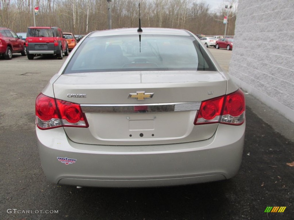2014 Cruze LT - Champagne Silver Metallic / Jet Black photo #5