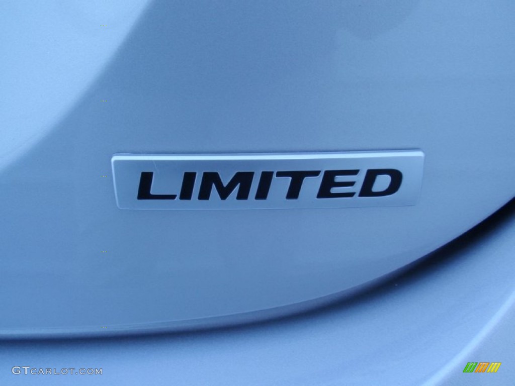 2014 Elantra Limited Sedan - Silver / Gray photo #15