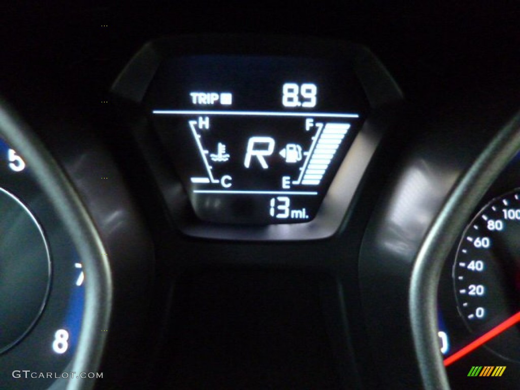2014 Elantra SE Sedan - Red / Beige photo #20