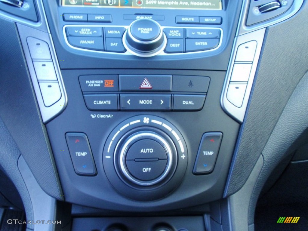 2014 Hyundai Santa Fe Limited Controls Photo #89740561
