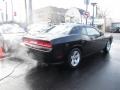 Pitch Black - Challenger SXT Photo No. 4