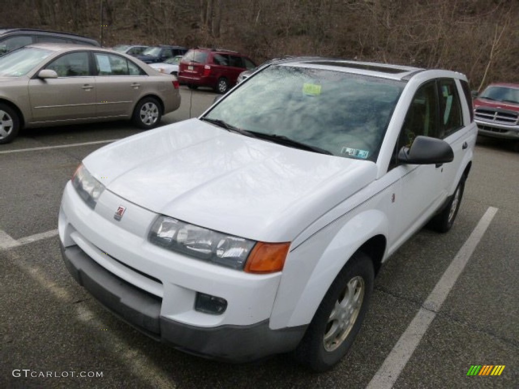 2003 VUE V6 AWD - White / Gray photo #3