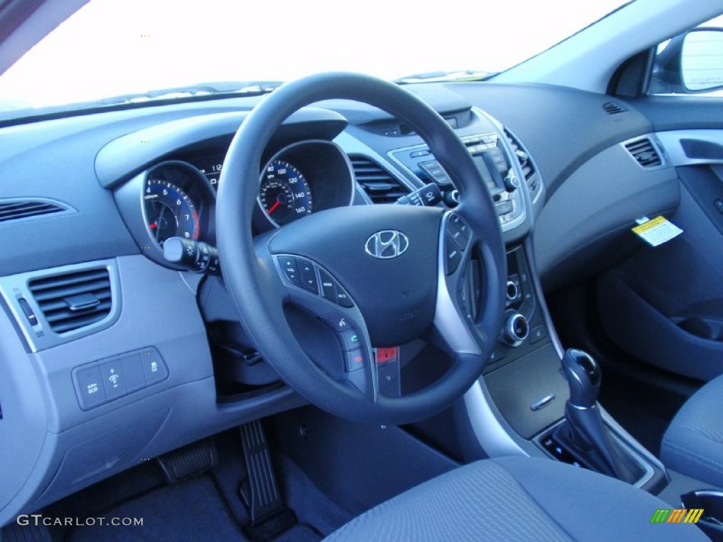 Gray Interior 2014 Hyundai Elantra SE Sedan Photo #89741293