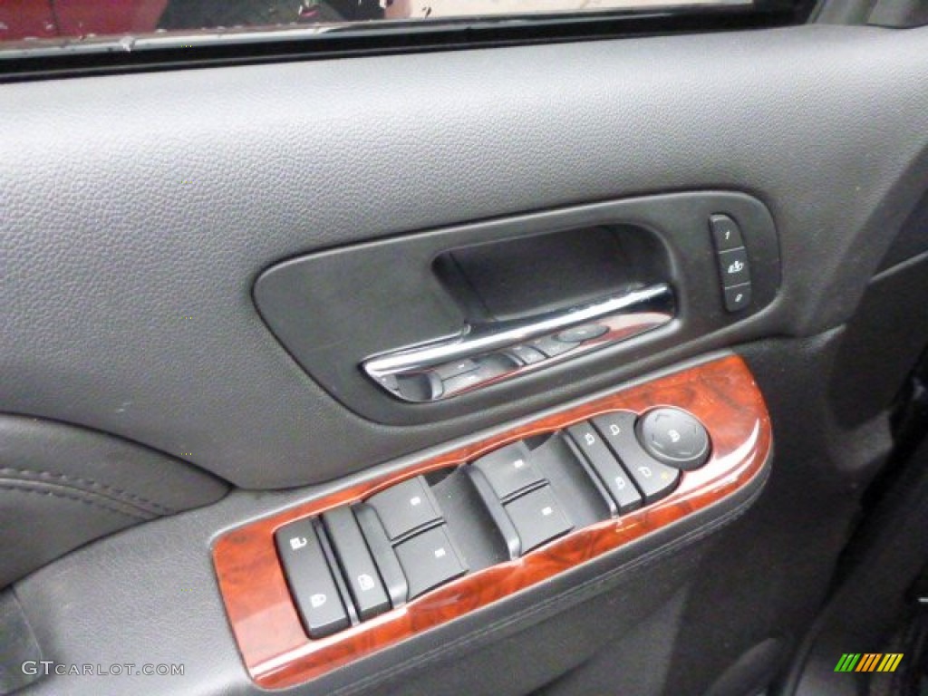 2010 Escalade Luxury AWD - Black Ice / Ebony photo #20