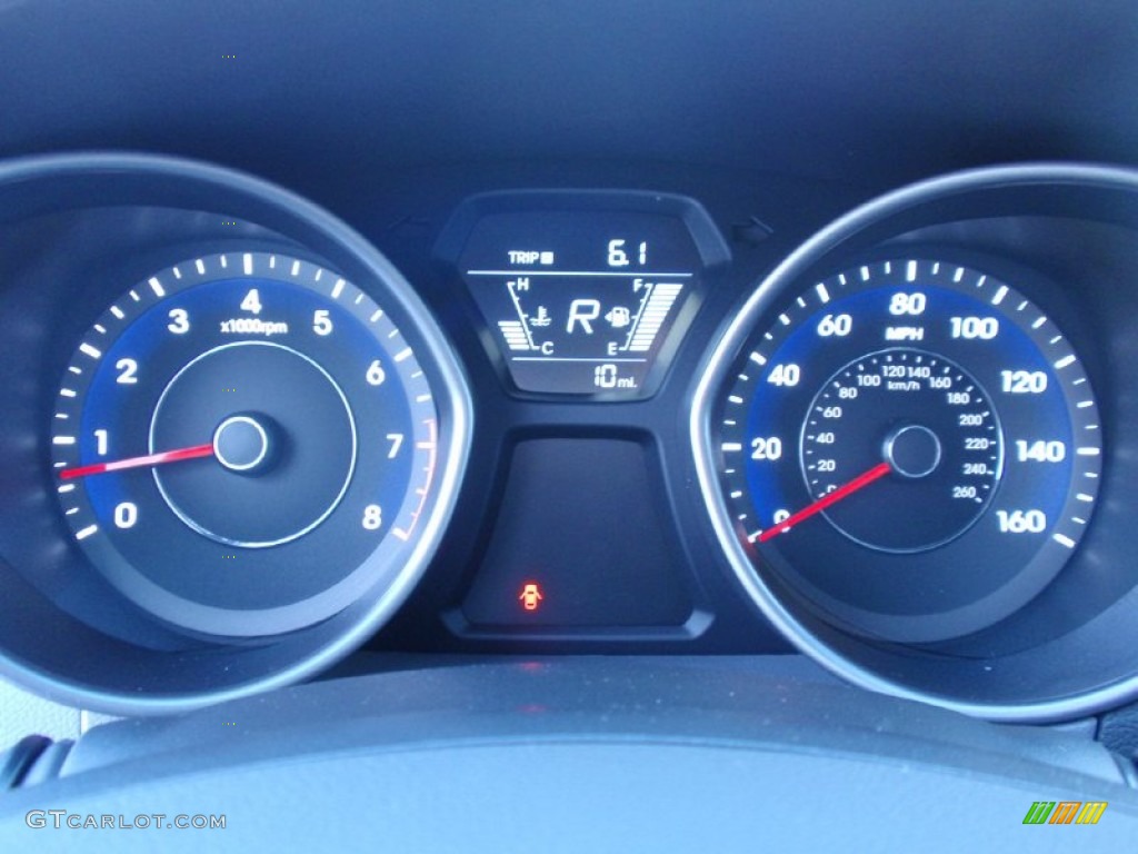 2014 Hyundai Elantra SE Sedan Gauges Photos