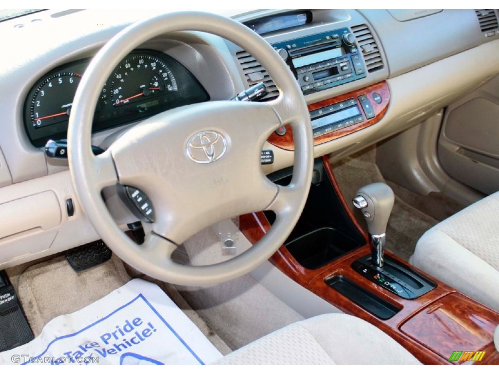 2004 Camry XLE - Aspen Green Pearl / Taupe photo #5