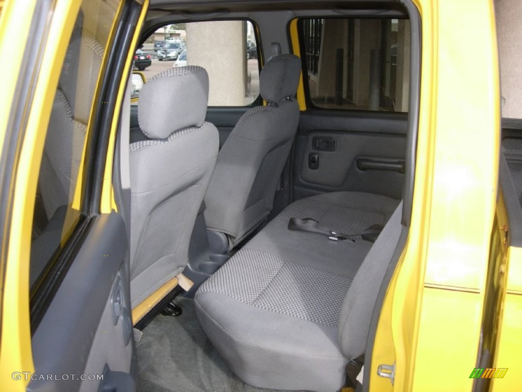 2001 Frontier SE V6 Crew Cab 4x4 - Solar Yellow / Gray photo #7
