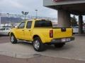 2001 Solar Yellow Nissan Frontier SE V6 Crew Cab 4x4  photo #11