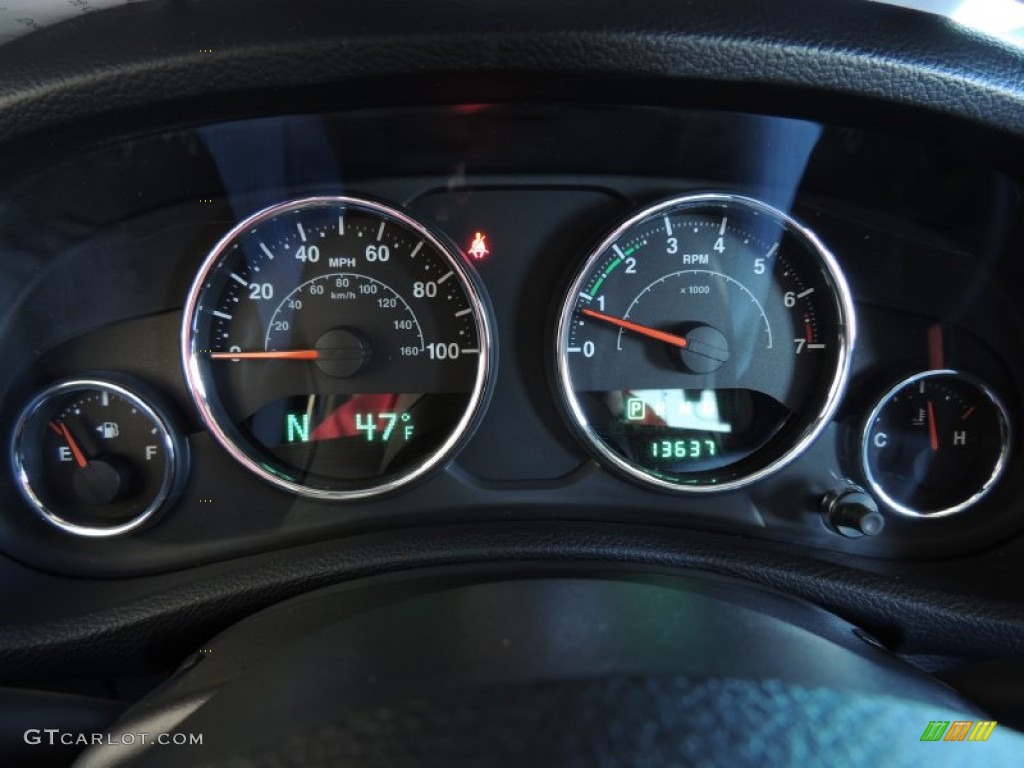 2013 Jeep Wrangler Unlimited Moab Edition 4x4 Gauges Photos