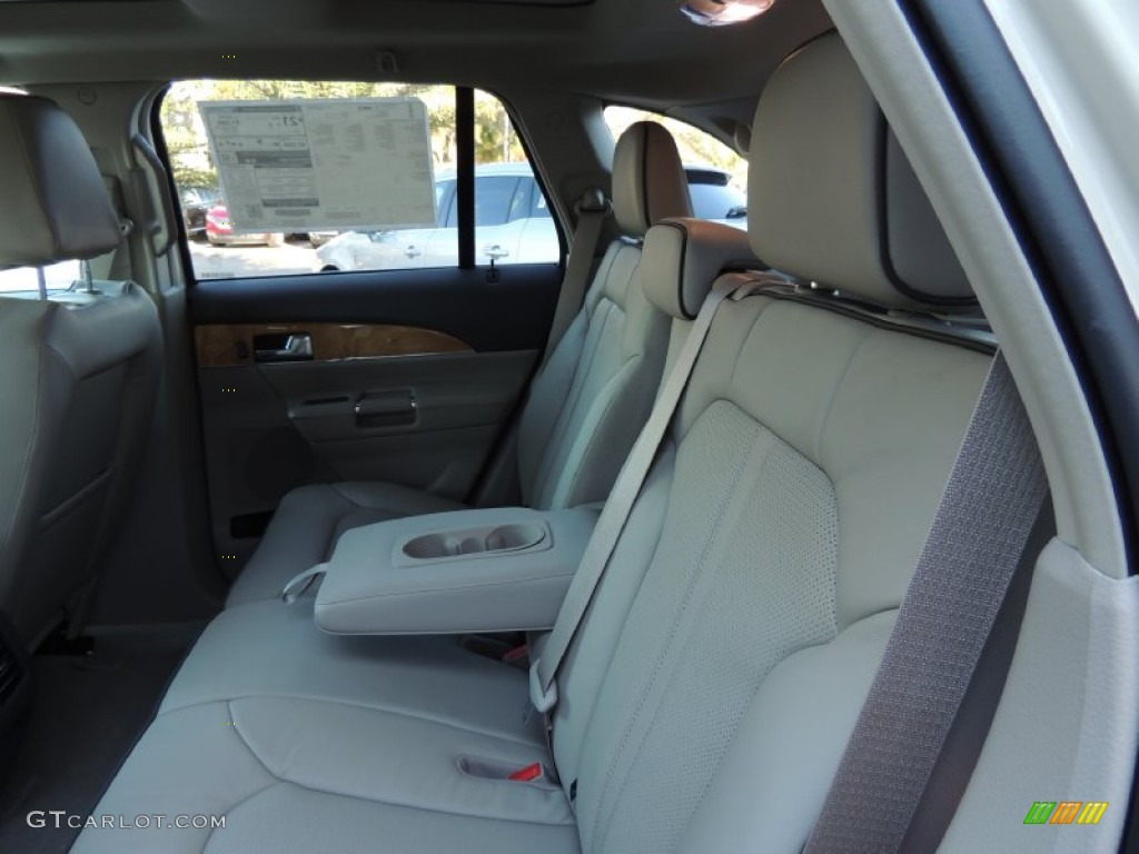 2014 Lincoln MKX FWD Rear Seat Photo #89759815