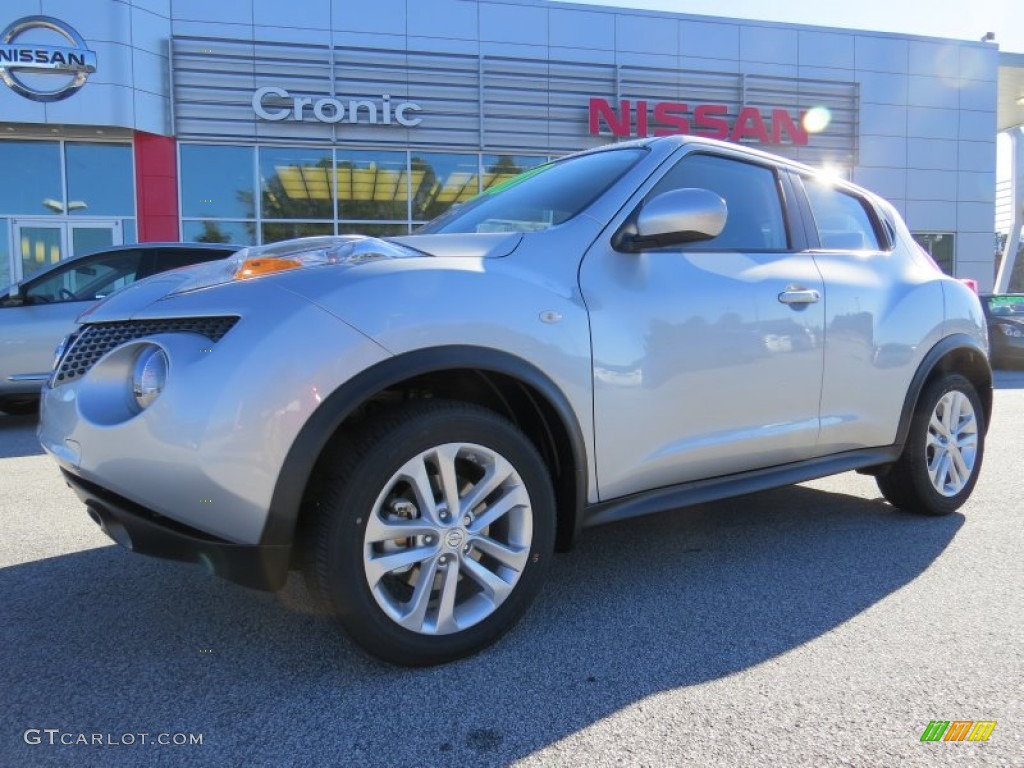 Brilliant Silver Nissan Juke