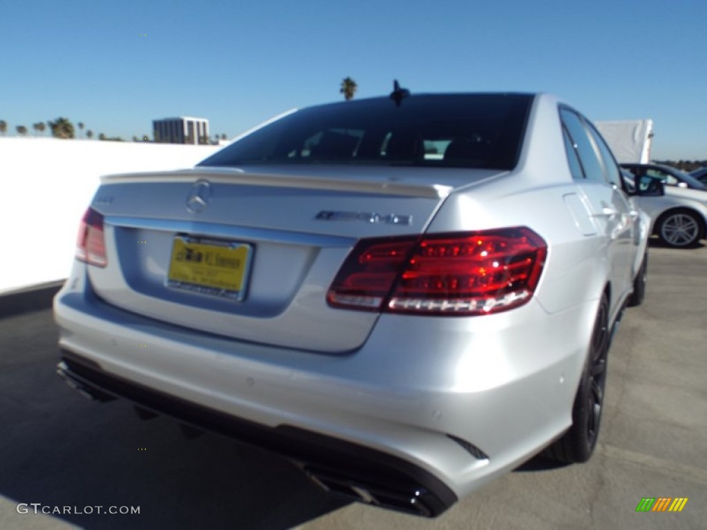 2014 E 63 AMG S-Model - Iridium Silver Metallic / Black photo #4