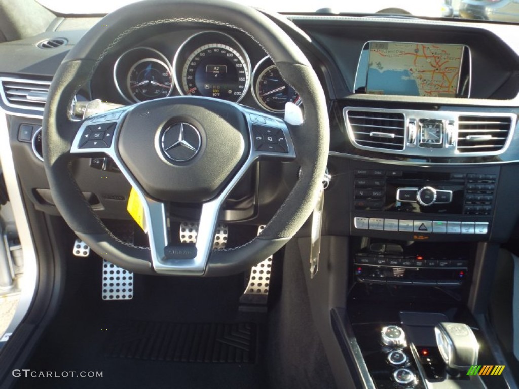 2014 Mercedes-Benz E 63 AMG S-Model Black Dashboard Photo #89763506