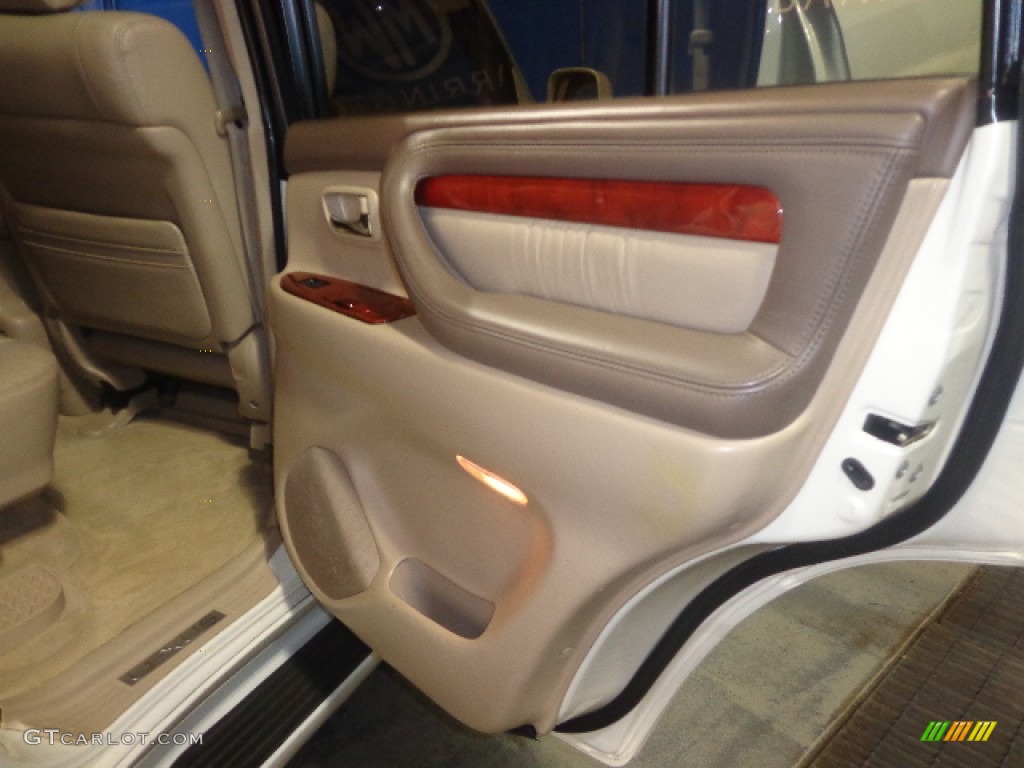 2002 LX 470 - Golden Pearl / Ivory photo #17