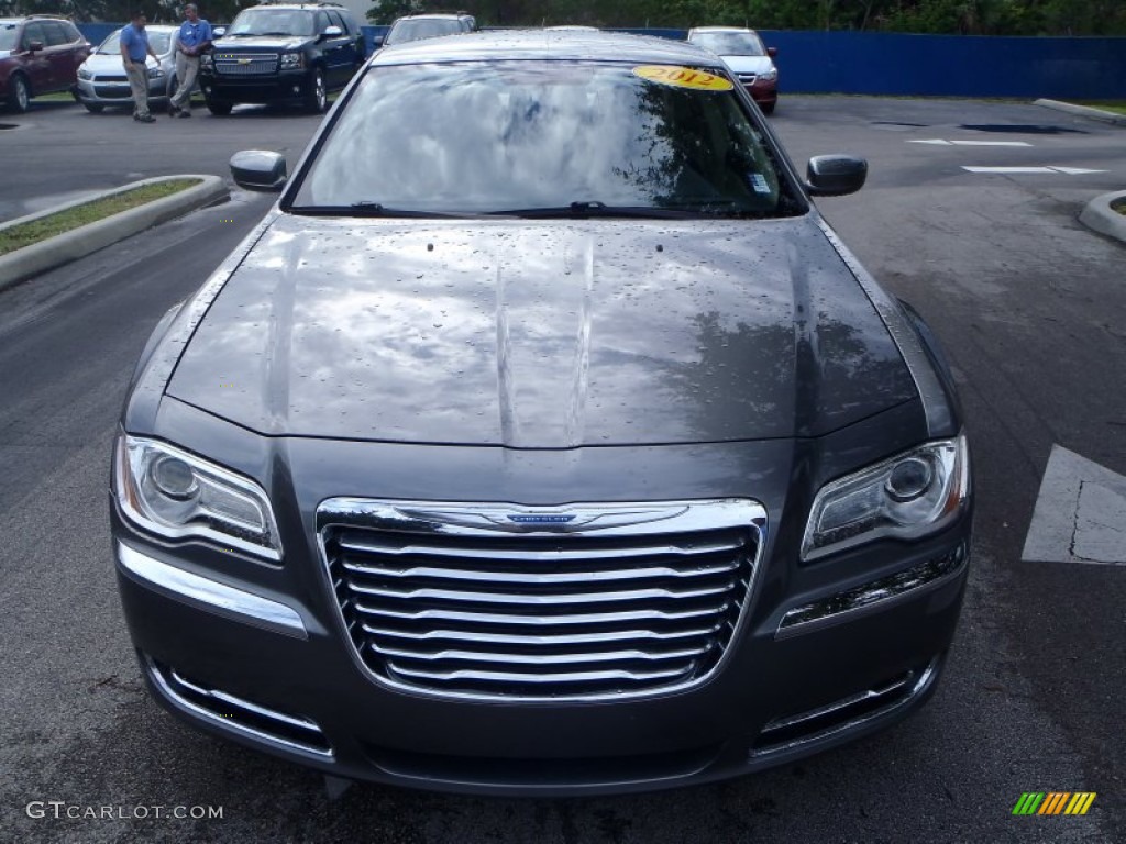 2012 300  - Tungsten Metallic / Black/Light Frost Beige photo #2