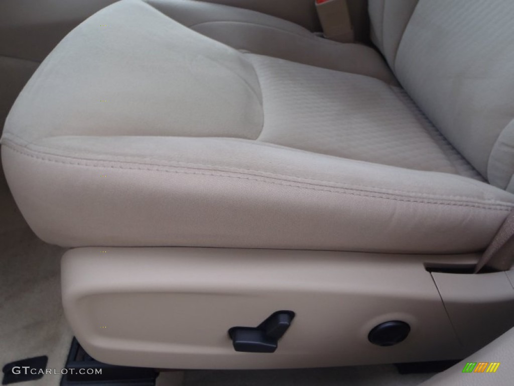 2012 300  - Tungsten Metallic / Black/Light Frost Beige photo #13