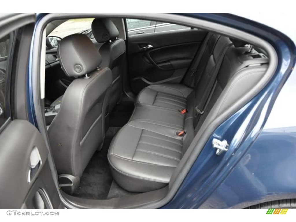 2011 Regal CXL - Majestic Blue Metallic / Ebony photo #8