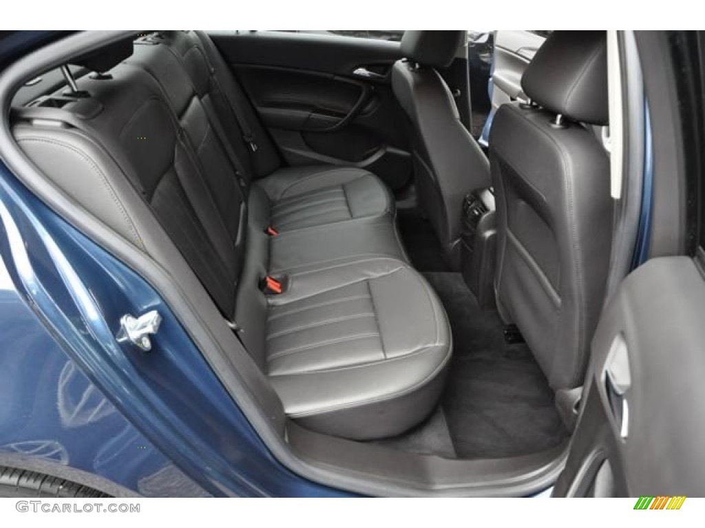 2011 Regal CXL - Majestic Blue Metallic / Ebony photo #12