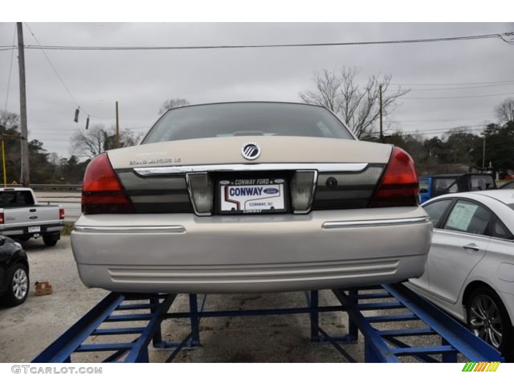 2009 Grand Marquis LS Ultimate Edition - Smokestone Metallic / Medium Light Stone photo #5