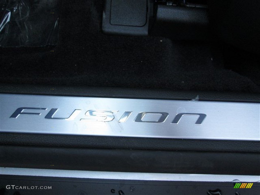 2014 Fusion Titanium - Ingot Silver / Charcoal Black photo #14