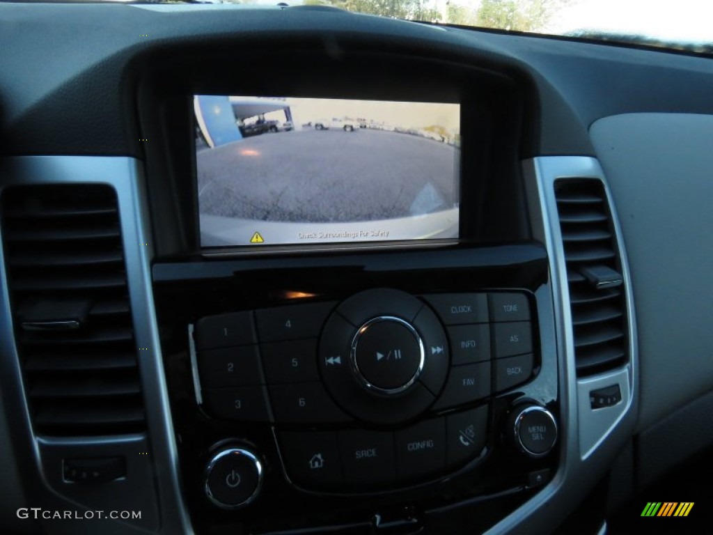 2014 Cruze LT - Champagne Silver Metallic / Medium Titanium photo #15