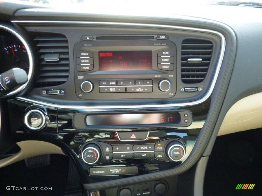 2014 Kia Optima EX Controls Photo #89770757