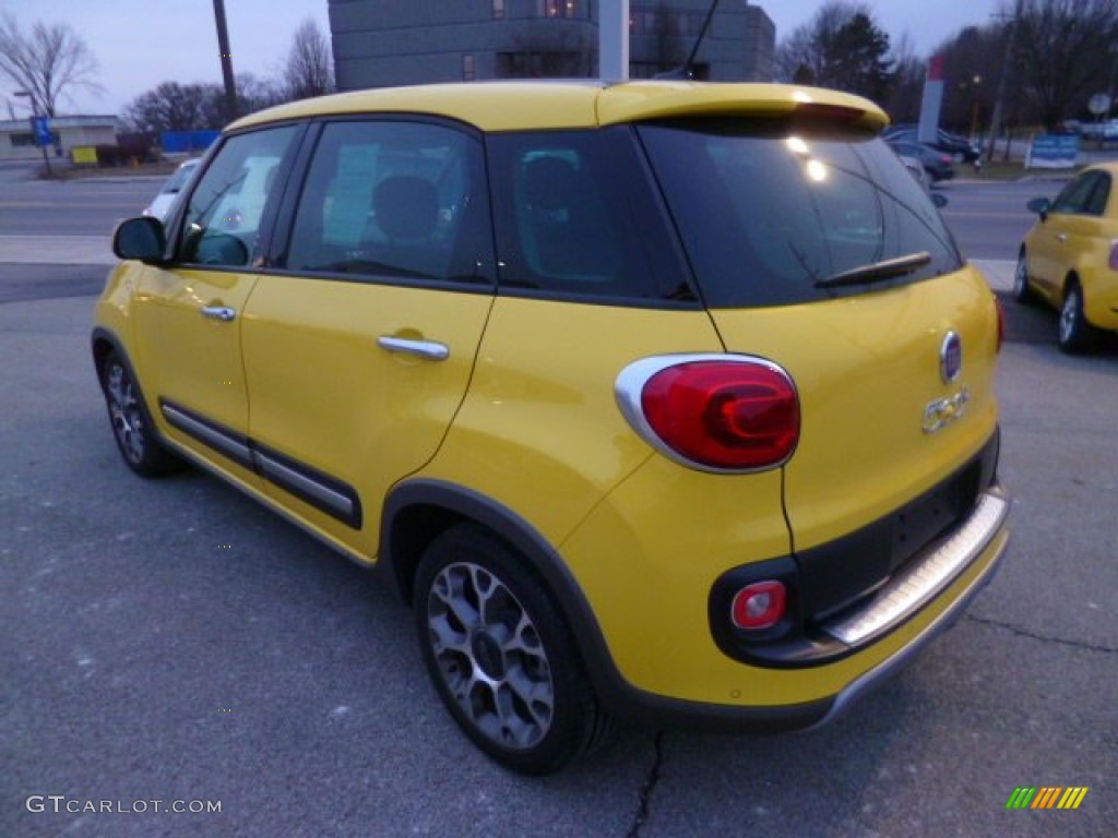 Giallo (Yellow) 2014 Fiat 500L Trekking Exterior Photo #89777121