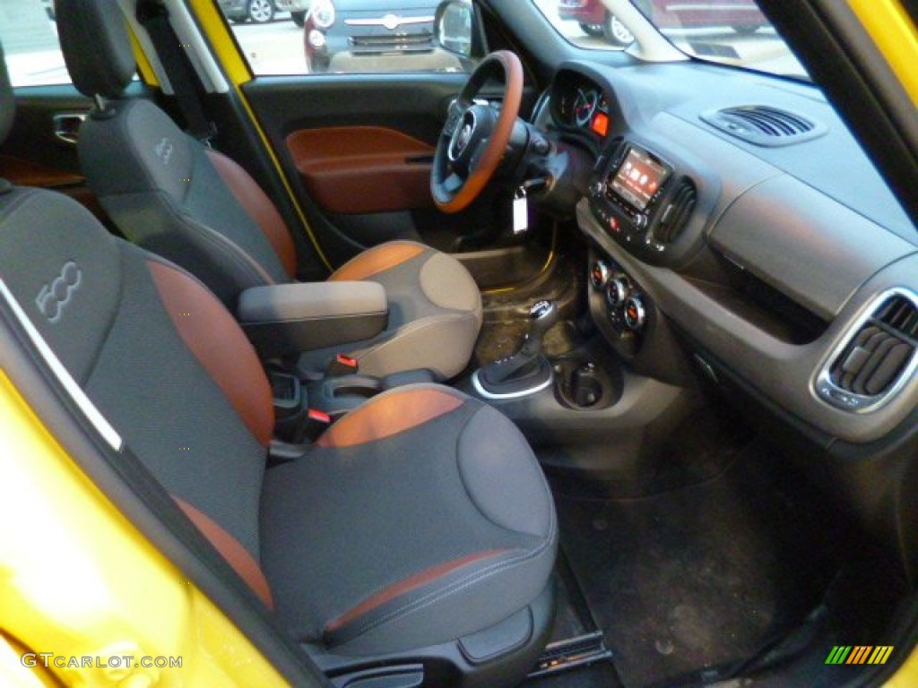 Black/Marrone (Black/Brown) Interior 2014 Fiat 500L Trekking Photo #89777231