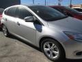 Ingot Silver - Focus SE Hatchback Photo No. 18