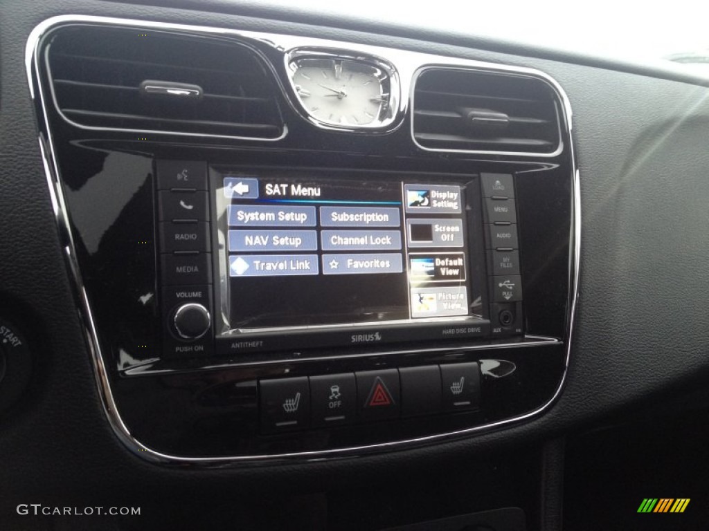 2014 200 Limited Sedan - Bright White / Black photo #10