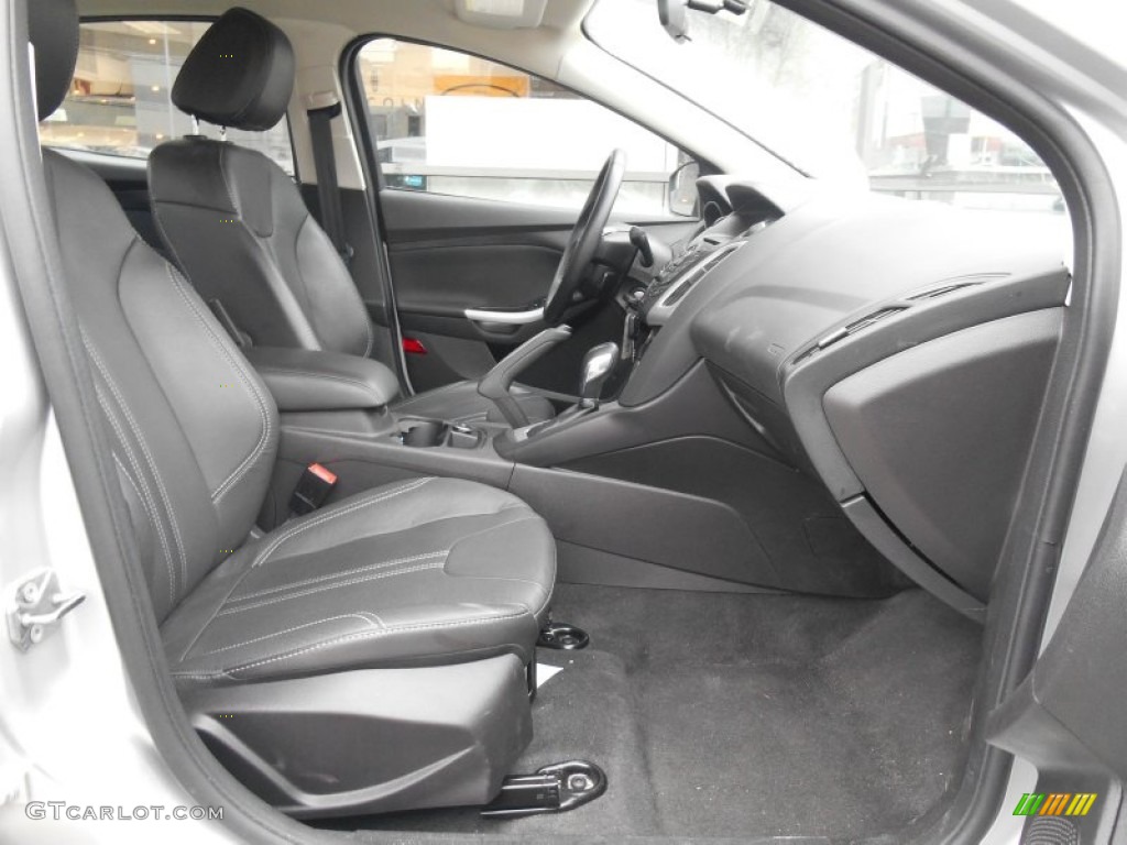 2013 Focus SE Sedan - Ingot Silver / Charcoal Black photo #12