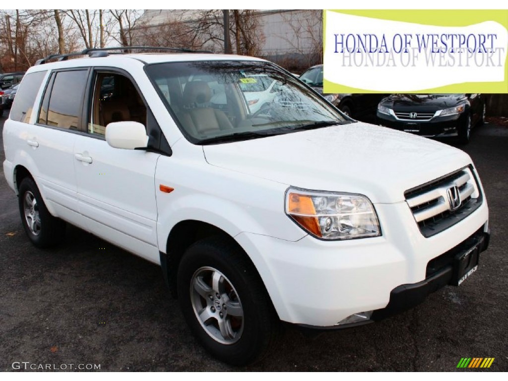 Taffeta White Honda Pilot