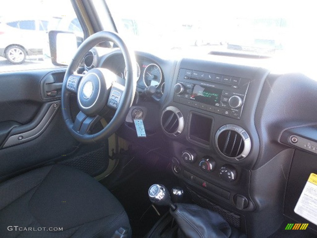 2013 Wrangler Sport 4x4 - Commando Green / Black photo #11