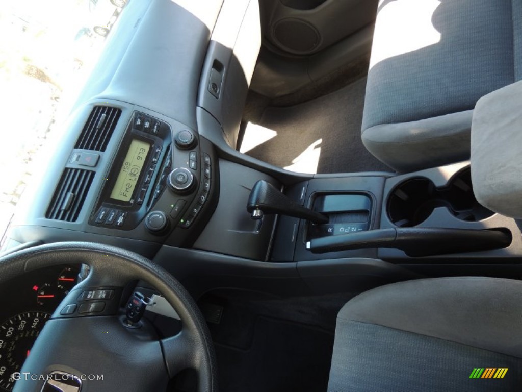 2005 Accord LX Sedan - Graphite Pearl / Gray photo #20