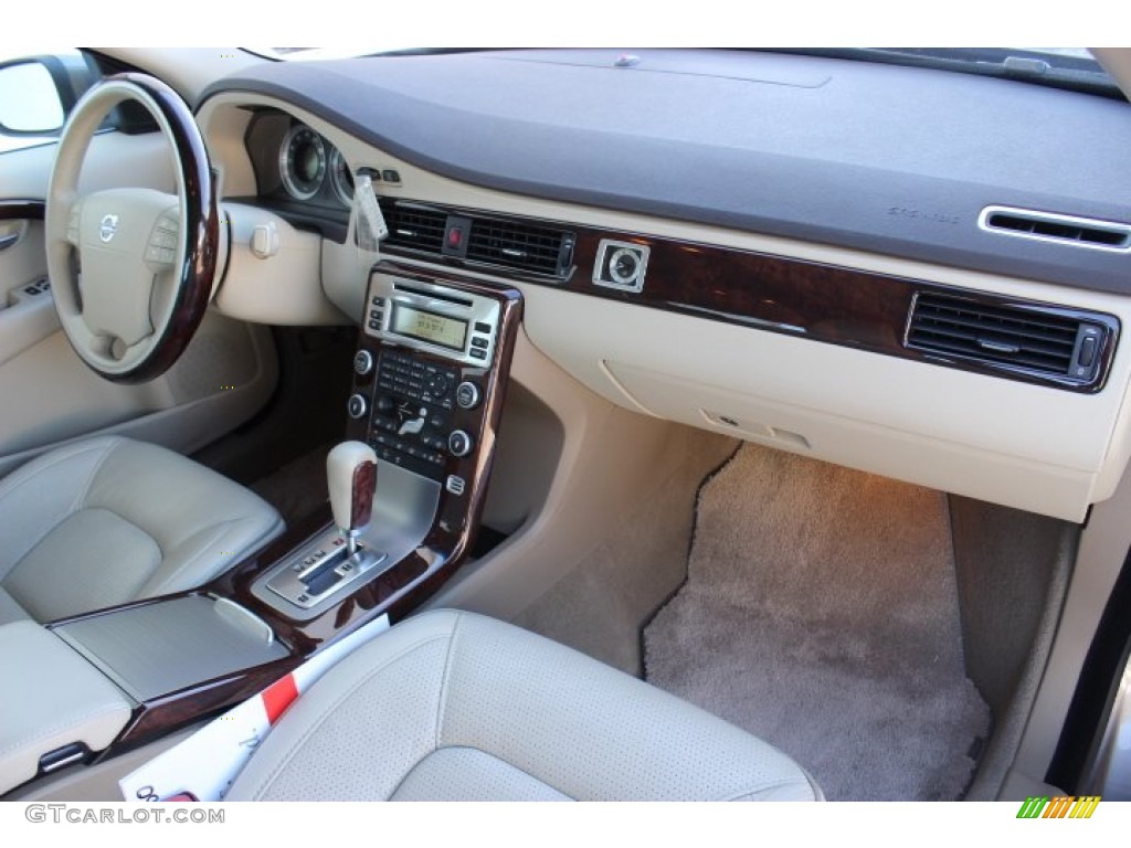 2009 Volvo S80 T6 AWD Dashboard Photos
